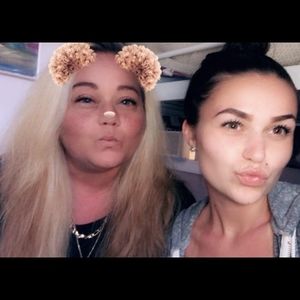 Meet your Posher, Dawnie